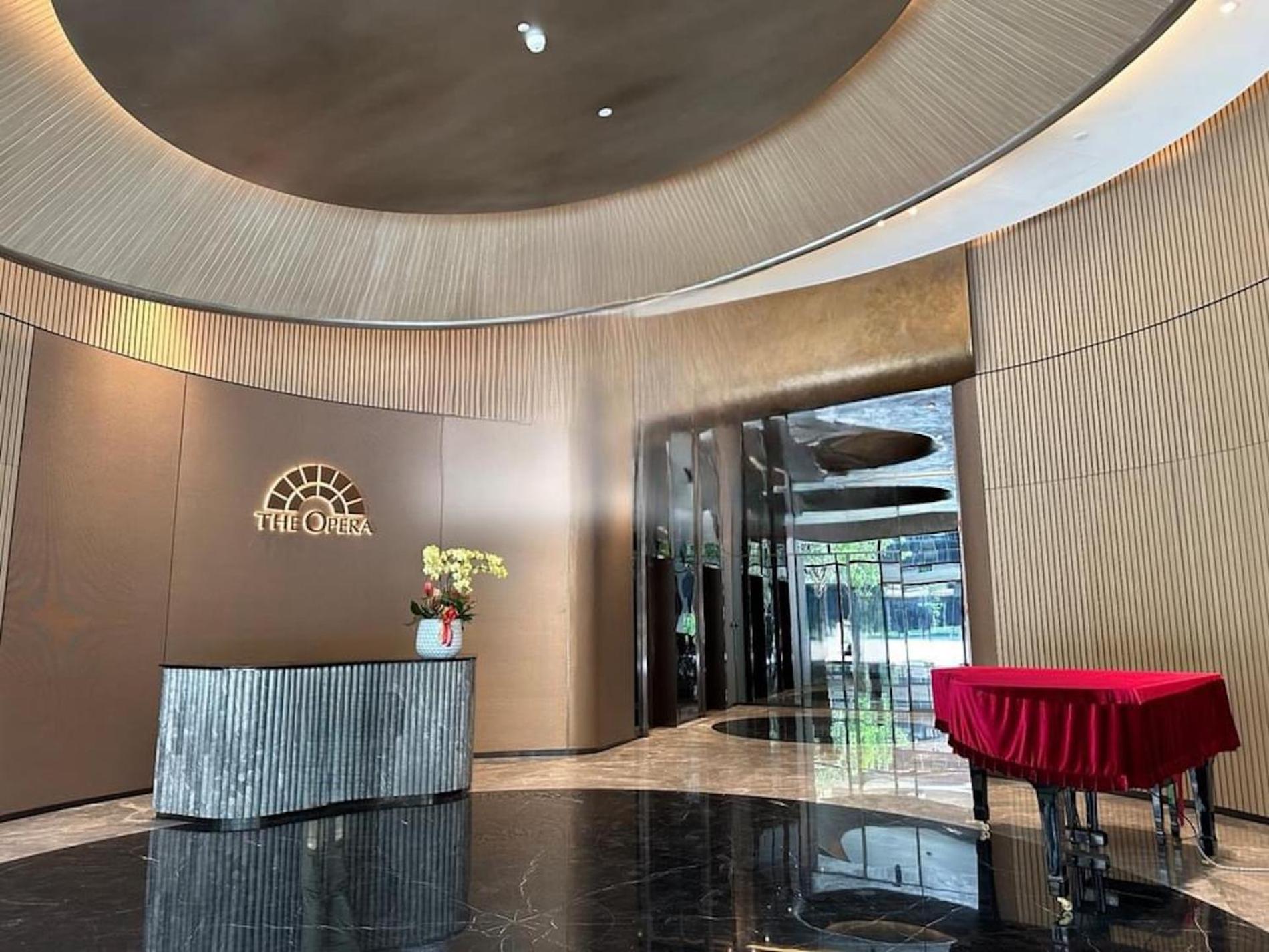 The Opera Apartment Cental Saigon Free Pool-Gym-Sauna Room- Golf Mini Хошимин Экстерьер фото