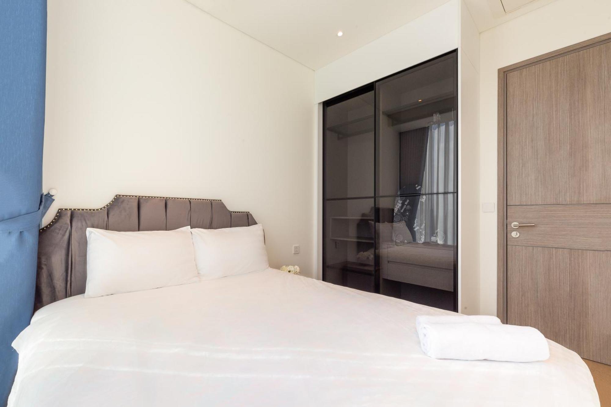 The Opera Apartment Cental Saigon Free Pool-Gym-Sauna Room- Golf Mini Хошимин Экстерьер фото