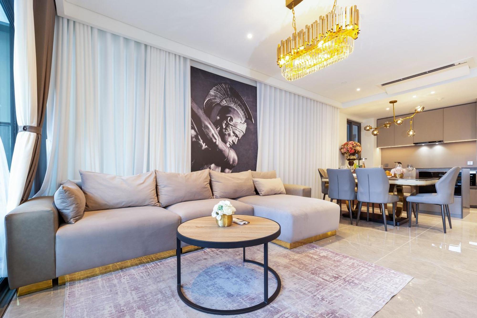 The Opera Apartment Cental Saigon Free Pool-Gym-Sauna Room- Golf Mini Хошимин Экстерьер фото